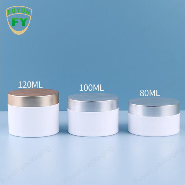 A cor clara branca de Fuyun 80ml 100ml 120ml engrossa o frasco de creme plástico do animal de estimação da parede inferior com tampão colorido